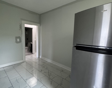 648 Ferry Street - Photo Thumbnail 2