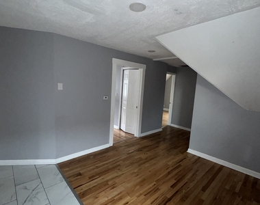 232 View Street - Photo Thumbnail 2