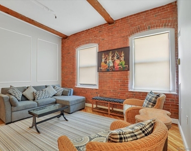 222 Williams Street - Photo Thumbnail 7