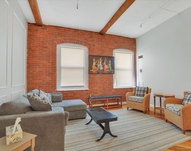 222 Williams Street - Photo Thumbnail 6