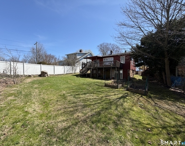 322 Clark Avenue - Photo Thumbnail 7