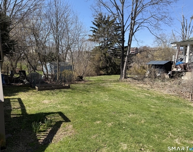 322 Clark Avenue - Photo Thumbnail 8