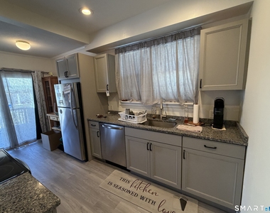 322 Clark Avenue - Photo Thumbnail 4