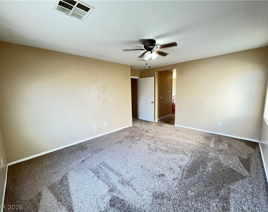 5420 Pipers Meadow Court - Photo Thumbnail 11