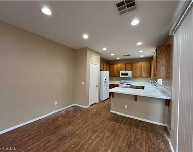5420 Pipers Meadow Court - Photo Thumbnail 3