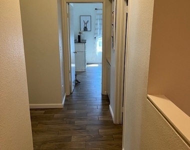 251 S Green Valley Parkway - Photo Thumbnail 6