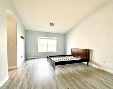 3340 Strawberry Roan Road - Photo Thumbnail 11