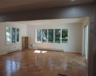 3765 East Avenue - Photo Thumbnail 3