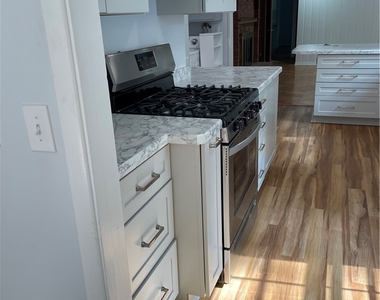 3765 East Avenue - Photo Thumbnail 10