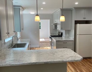 3765 East Avenue - Photo Thumbnail 13