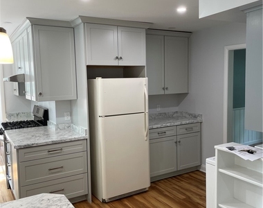 3765 East Avenue - Photo Thumbnail 14