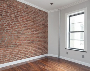 Orchard Street - Photo Thumbnail 3