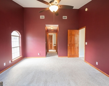 81 Retreat Place - Photo Thumbnail 41