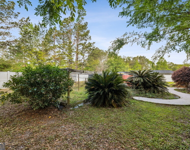 81 Retreat Place - Photo Thumbnail 16