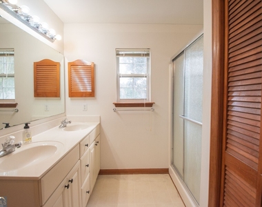 81 Retreat Place - Photo Thumbnail 47
