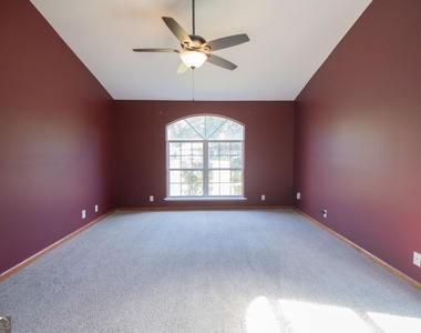 81 Retreat Place - Photo Thumbnail 38