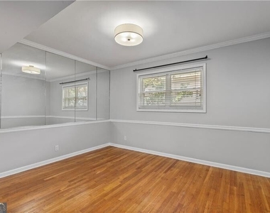 3660 Peachtree Road Ne - Photo Thumbnail 5