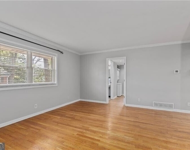 3660 Peachtree Road Ne - Photo Thumbnail 3