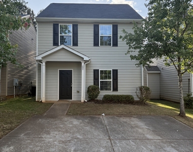 241 Coral Circle - Photo Thumbnail 1