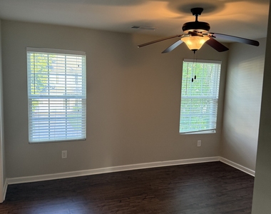 241 Coral Circle - Photo Thumbnail 22