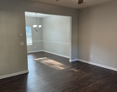 241 Coral Circle - Photo Thumbnail 6