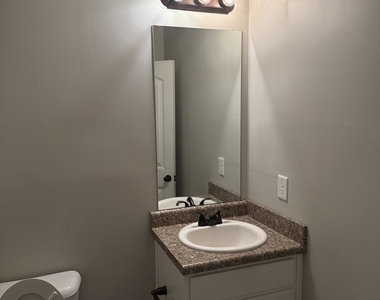 241 Coral Circle - Photo Thumbnail 7