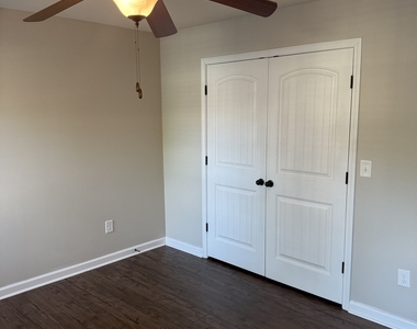 241 Coral Circle - Photo Thumbnail 23