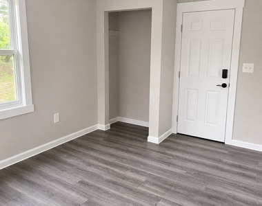 1522 Central Avenue - Photo Thumbnail 1