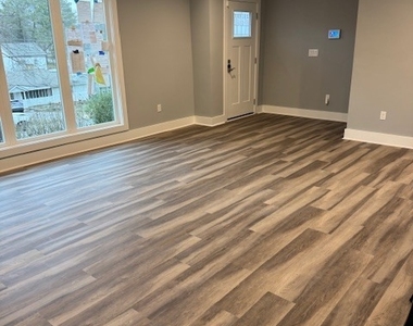 2043 Juanita Street - Photo Thumbnail 3