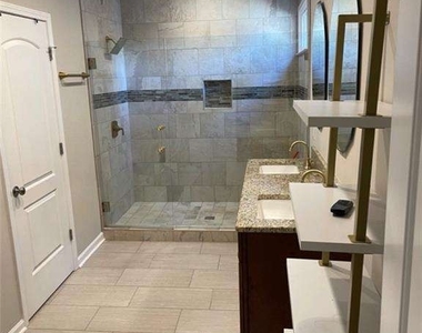 3544 College Street - Photo Thumbnail 5