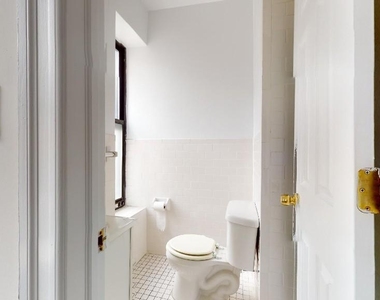 York Avenue And East 76th(Address on Request) - Photo Thumbnail 2