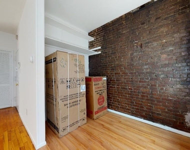 159 East 55th Street  - Photo Thumbnail 2