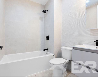 3216 Glenwood Road - Photo Thumbnail 10