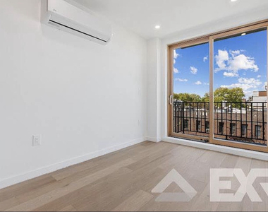 3216 Glenwood Road - Photo Thumbnail 7