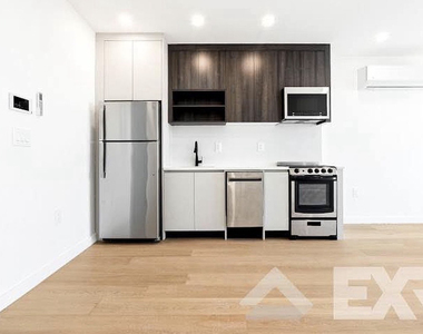 3216 Glenwood Road - Photo Thumbnail 1