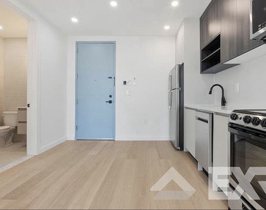 3216 Glenwood Road - Photo Thumbnail 2