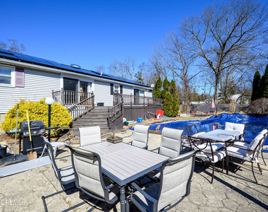 570 Eltone Road - Photo Thumbnail 28