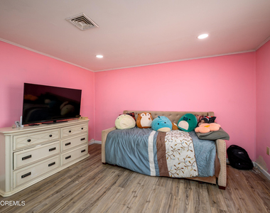570 Eltone Road - Photo Thumbnail 8