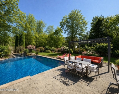 570 Eltone Road - Photo Thumbnail 27