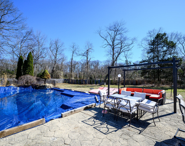 570 Eltone Road - Photo Thumbnail 26