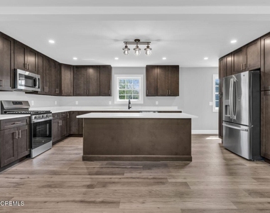 553 Colts Neck Road - Photo Thumbnail 12