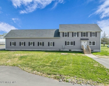 553 Colts Neck Road - Photo Thumbnail 1