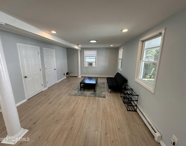 113 19th Avenue - Photo Thumbnail 1