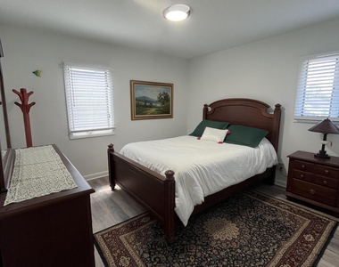 103 Chicago Avenue - Photo Thumbnail 11