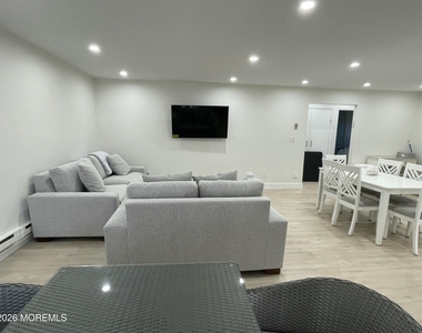 65 Cedar Avenue - Photo Thumbnail 4