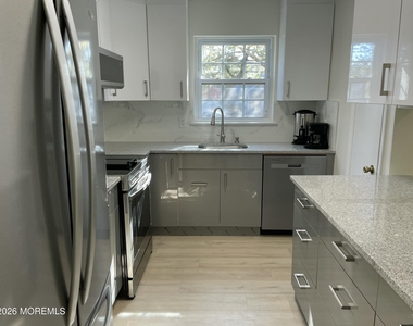 65 Cedar Avenue - Photo Thumbnail 6