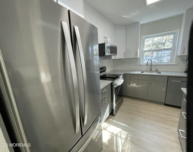 65 Cedar Avenue - Photo Thumbnail 8