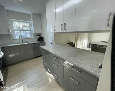 65 Cedar Avenue - Photo Thumbnail 9