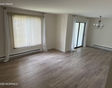 218 Medford Court - Photo Thumbnail 9