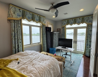 36 Beach Street - Photo Thumbnail 23